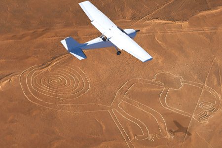 Sobrevuelo las Líneas de Nazca + Huacachina desde Paracas